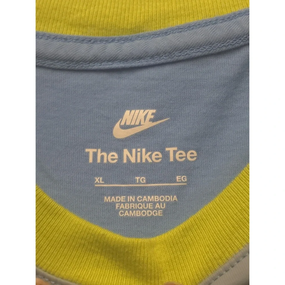 Nike Boys Big Kids T-Shirt Blue Green Vertical Logo Graphic Tee Size XL